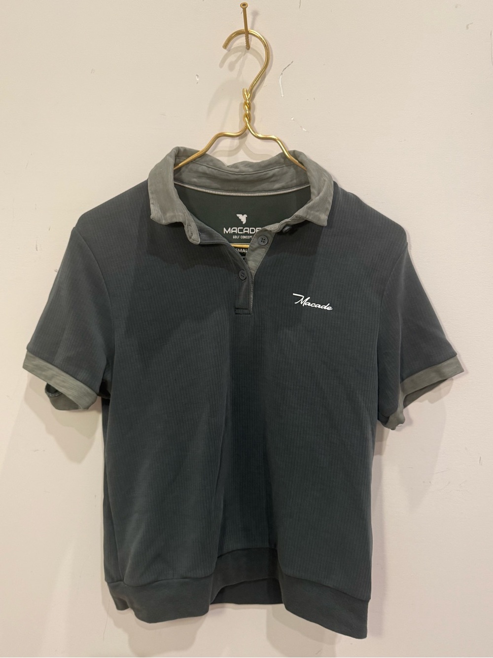 Macade Ribbed Short-Sleeve Polo in olive Green